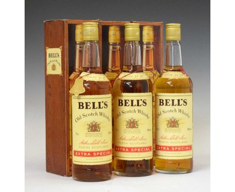 Bell's Finest 'Extra Special' Old Scotch Whisky, Perth, 3 bottles in card cases