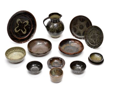 Abuja Pottery - Group of stoneware plates, bowls, etc. by or attributed to Abuja, to include plate with combed decoration by 