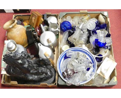 A collection of various items to include a Victorian cut glass scent bottle and stopper, having a silver collar, various blue