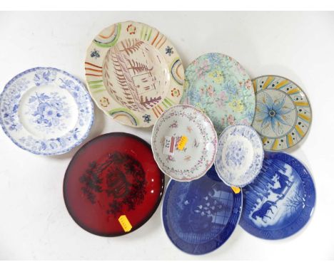 A collection of ceramics, to include a Chinese famille rose porcelain saucer, dia.12.5cm; Shelley floral decorated plate; Roy