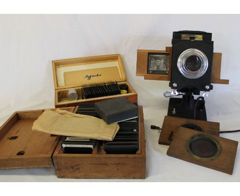 Johnson Optiscope projector, 2 boxes of slides including topographic "Shakespeare Country" and 4 magic lantern slides