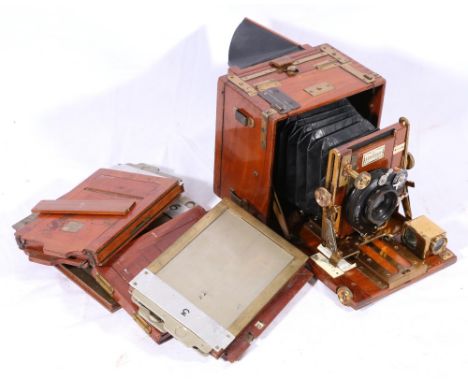 The Sanderson plate camera with Ilex Optical Company lens and additional slides.