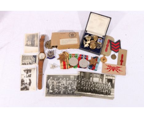 WWII medal group comprising war medal, Defence medal, 1939-1945 star and Africa star in issue box to NA COOK OF DUNDEE, 9ct g