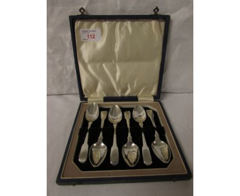 A cased set of six Georgian silver fiddle back teaspoons, terminals monogrammed D, date letter d, maker's stamp W.B, 2.3ozt