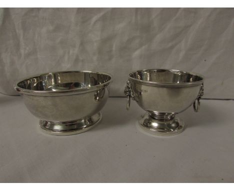 Garrard & Co small silver bowl on foot with lion's mask ring handles, marks for Birmingham, 1971 and maker's stamp, height 6c