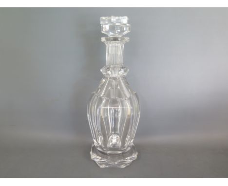 A Bacarat decanter of Art Deco form - Height approx. 29cm Condition report: Good condition 