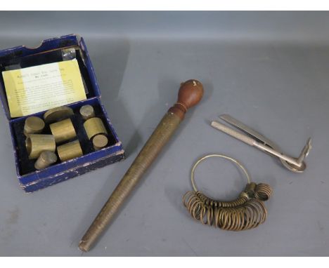 Assorted jewellers items Munros Patent ring sizing tool, a ring sizer, finger sizer and a ring clipper