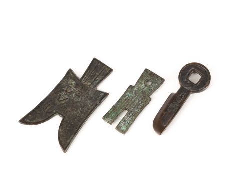 Chinese bronze spade and key money, Zhou - Xin dynasty, the later coins of the Wang Mang period 9 -23 AD, 5.3cm - 7.6cmFrom a