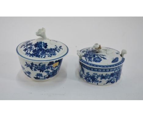 A Caughley blue and white bowl and cover with floral finial, transfer-printed with the fence pattern, 12 cm diam to/w a Caugh