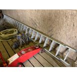 Aluminium extending ladder, 40ft