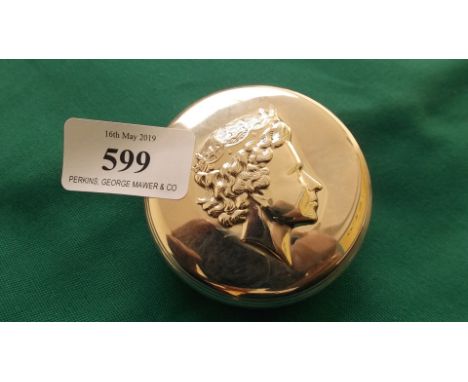 Circular silver trinket box, the lid with cameo of a Queen's Head (2 1/2" diam - London 1977, 4.15oz)