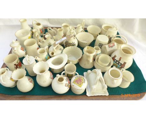Approx. 41 pieces incl. a Goss figure of  a Leeds jug etc.