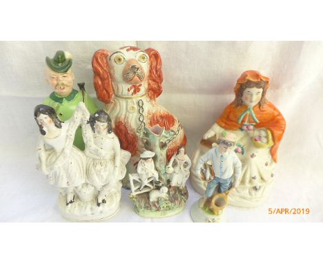 6 decorative figures incl. 2 Staffordshire flatbacks, liver and white Spaniel mantelpiece ornament, Huntsman storage keg etc.