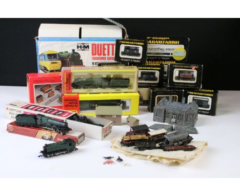 Collection of N gauge model railway to include 5 x boxed/cased locomotives featuring 2 x Hornby Minitrix (Britannia &amp; Mal