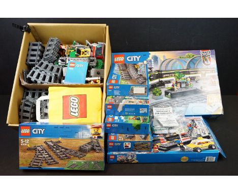Lego - Seven boxed Lego City sets to include 60337 Express Passenger Train, 7937 Train Station (Box opened), 7499 Flexible Tr