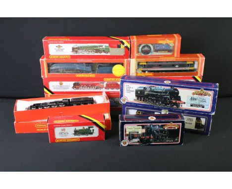 13 Boxed locomotives to include 10 x Hornby examples featuring R859 BR 4-6-0 Locomotive Black Five Class, R528 LNER 4-6-2 Loc