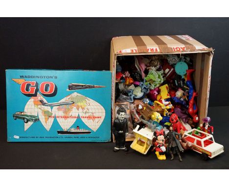 Collection of various mixed toys and games to include Top Trumps featuring Star Wars, Bugs, Diary Of A Wimpy Kid, etc, Waddin