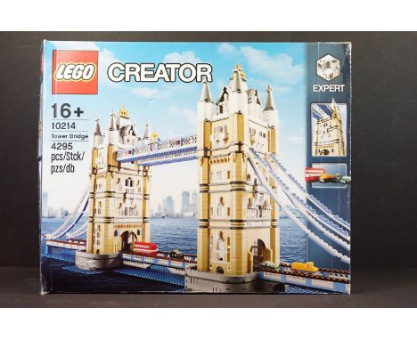 Lego - Boxed Lego Creator Expert 10214 Tower Bridge set, box opened, majority of contents still in sealed plastic bags with l