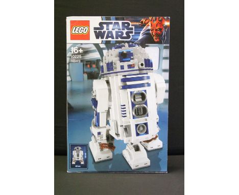 Lego - Boxed Lego 10225 Star Wars R2-D2 set, factory sealed, box showing storage wear and squashing 