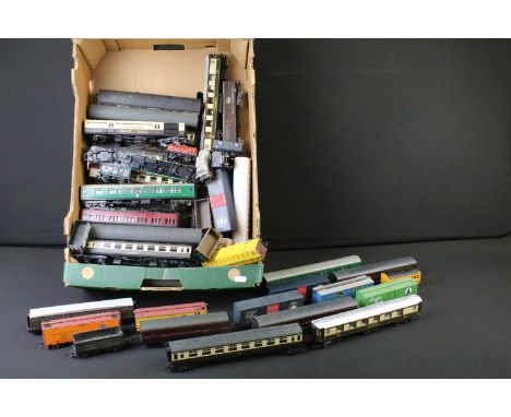Around 50 OO / HO gauge items of rolling stock to include coaches, mail coach, wagons and vans featuring Hornby, Bachmann, Co