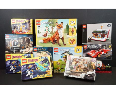 Lego - 11 Boxed Lego sets to include 3 x Scooby-Doo sets featuring 75900 Mummy Museum Mystery and 2 x 75901 Mystery Plane Adv