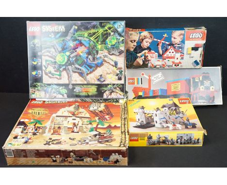 Lego - Five boxed Lego sets featuring System 5988 The Temple of Anubis, System 6977 Arachnoid Star Base / Arachno Base, Legol