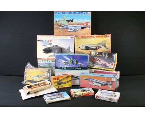 16 Boxed plastic model kits to include 1/48 and 1/72 scale featuring 7 x 1/48 and 1/72 scale ESCI models featuring 4044 F-4 C