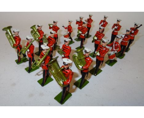 Britains RARE set 2014, US Marine Corps Band missing Drum Major with short baton, bass drummer, two trumpeters, trombonist an