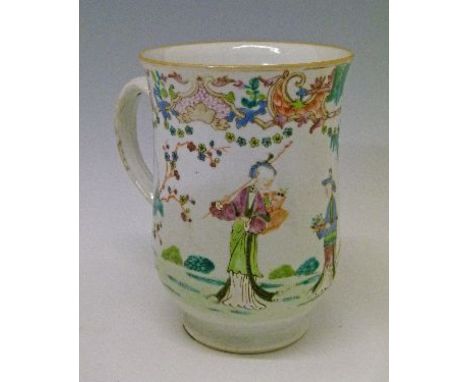 Late 18th/early 19th Century Chinese Famille Rose mug having polychrome enamelled decoration depicting figures in a garden, 2