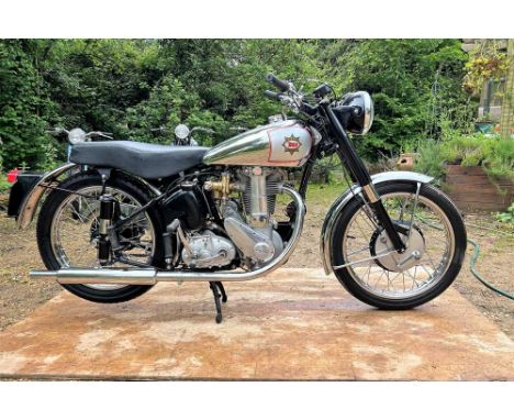 Registration No: PSJ 105 Frame No: BB31S8004 MOT: ExemptA very handsome BSA ZB Gold StarBeautifully restored around 2000 and 
