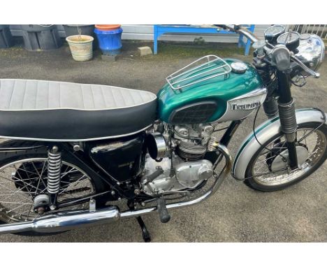 Registration No: TFD 85G Frame No: T100T H64819  MOT: ExemptPre OIF matching numbers 500cc Daytona T100TRun recently with new