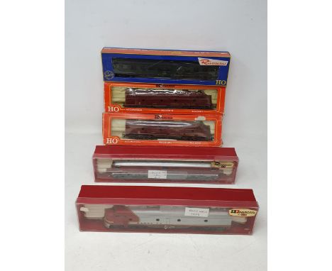 Boxed Rivarossi 1801 HO scale Sante Fe Locomotive, boxed Norfolk and Western Locomotive and Dummy Unit, boxed Rivarossi 1996 