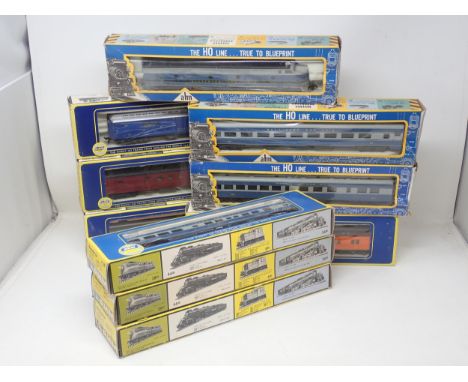 Ten boxed AHM HO scale American Coaches 