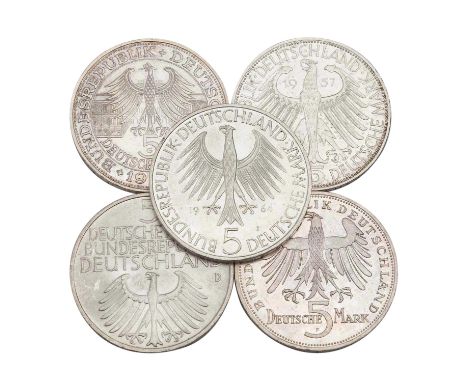 BRD - TOP 5 - 1 x 5 DM 1952/D, Germanisches Museum, vz-, leichte Tönung, Kratzer, leicht verschmutzt, minimalst Grünspan. 1 x