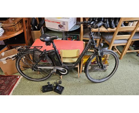 Kalkhoff Tasman Impulse 8 HS 17Ah Step Thru ladies 45cm Electric cycle with Keys, charger and pamphlets - In working order 