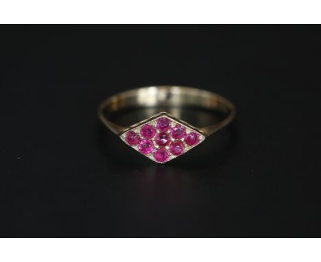 9ct Gold Ruby Set Ladies ring Size N 1.48g total weight 