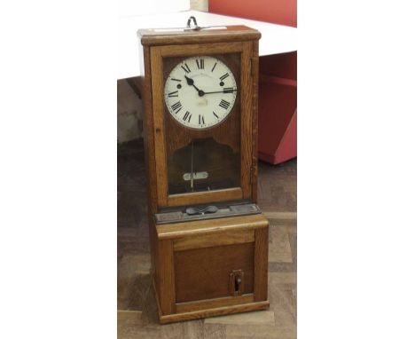 Oak cased Stuckhall recorder clocking in clock Condition report: see terms and conditions