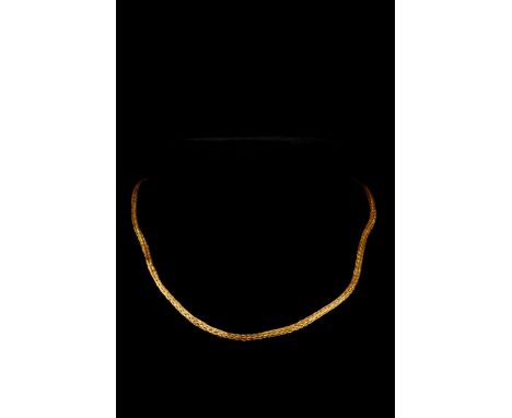 Ca. 100-300 ADA sophisticated gold necklace with a loop in loop strand, rope-like in appearance, the chain shows particularly