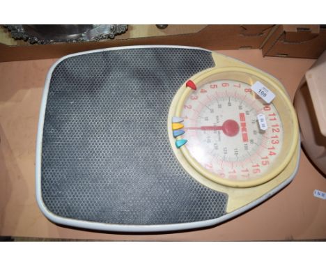 VINTAGE SET OF EKS BATHROOM SCALES