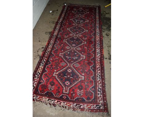 VINTAGE RUG WITH GEOMETRIC PATTERN, WIDTH APPROX 114CM