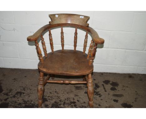 VINTAGE CAPTAIN'S CHAIR, WIDTH APPROX 62CM
