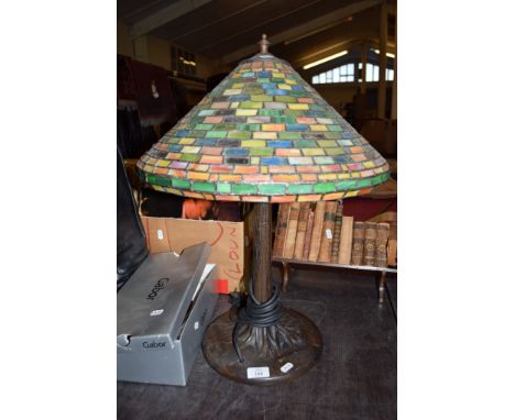 MODERN TIFFANY STYLE TABLE LAMP