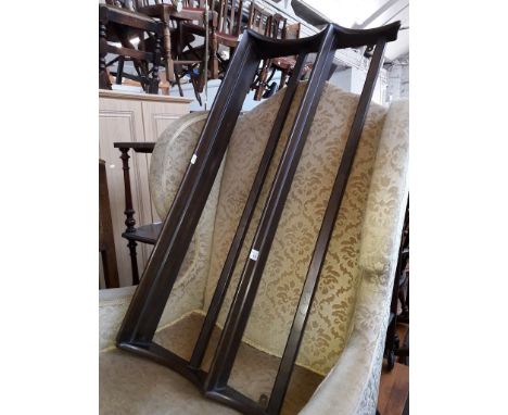 An Ercol plate rack 