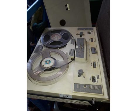 A vintage Fidelity Playmaster reel to reel tape recorder 