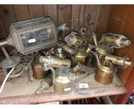 Electric outside wall light lamp, six blow lamps, brass trivet 