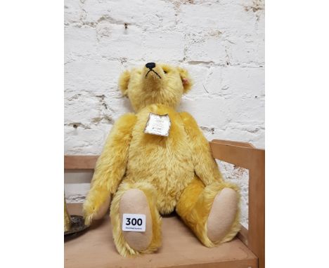 COLLECTORS STEIFF BEAR 2001