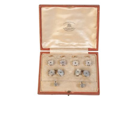 AN ANTIQUE EDWARDIAN SAPPHIRE AND MOTHER OF PEARL DRESS SETcomprising a pair of cufflinks, four buttons and two collar studs 