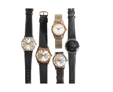 ROAMER: A GENTLEMAN'S STAINLESS STEEL WRISTWATCHwith manual wind movement, the silver dial with gold baton numerals and hands