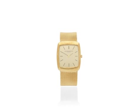 Vacheron &amp; Constantin. A lady's 18K gold manual wind bracelet watchReference: 6990Date: Circa 1960Movement: 17-jewel Cal.