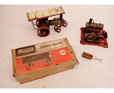A Mamod steam tractor, a Mamod lumber wagon LW.1 boxed and a static steam engine (3) 